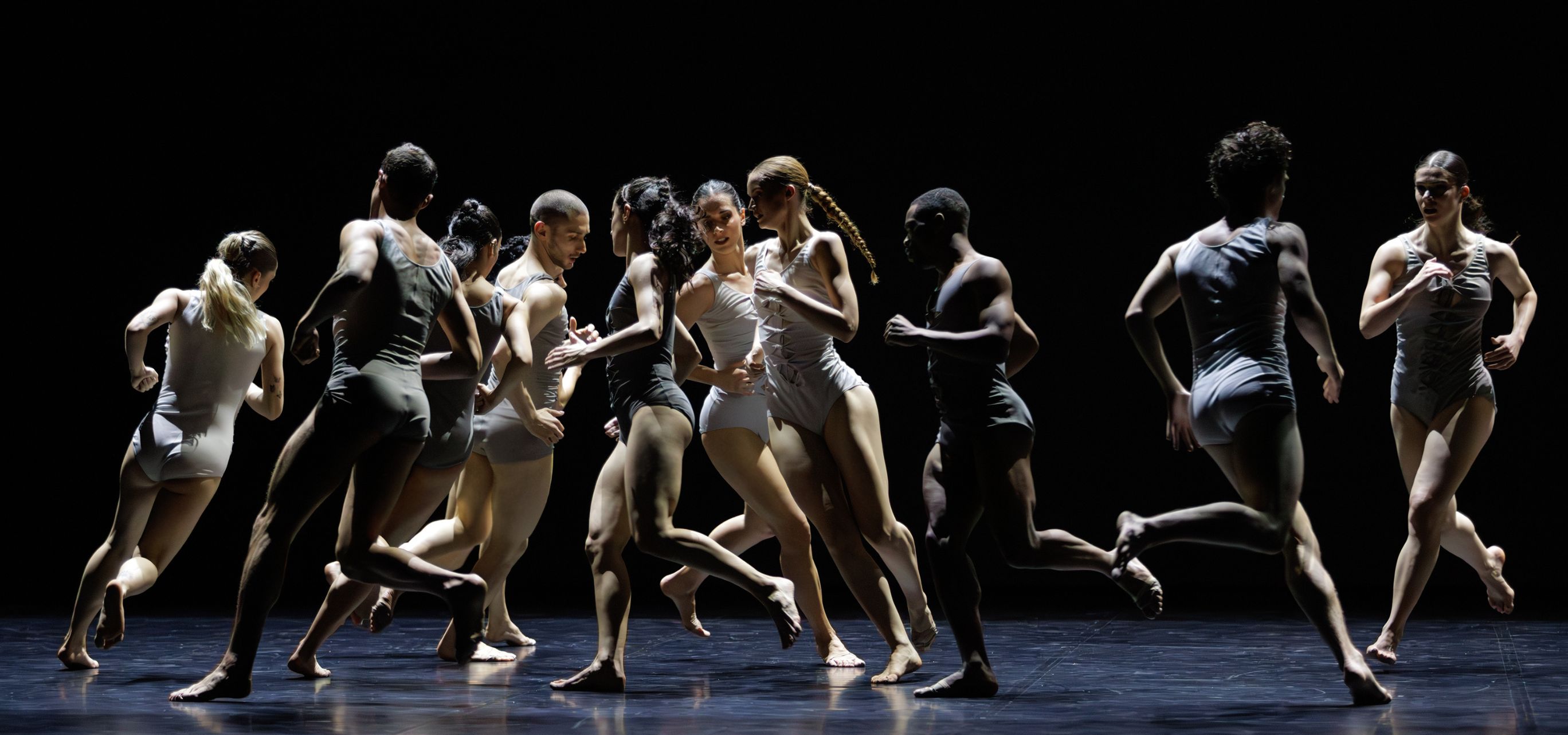 ballet-preljocaj-requiems-colisee-roubaix-pres-de-lille.jpg