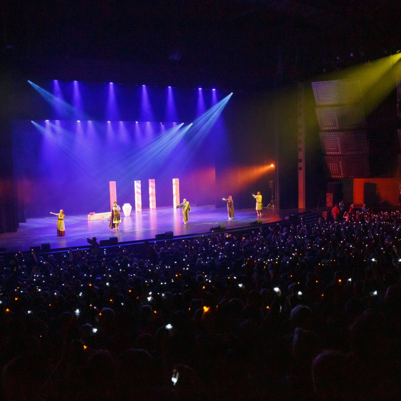 Yeshoua, Amour est son nom au Colisée théâtre de Roubaix près de Lille-16.jpg