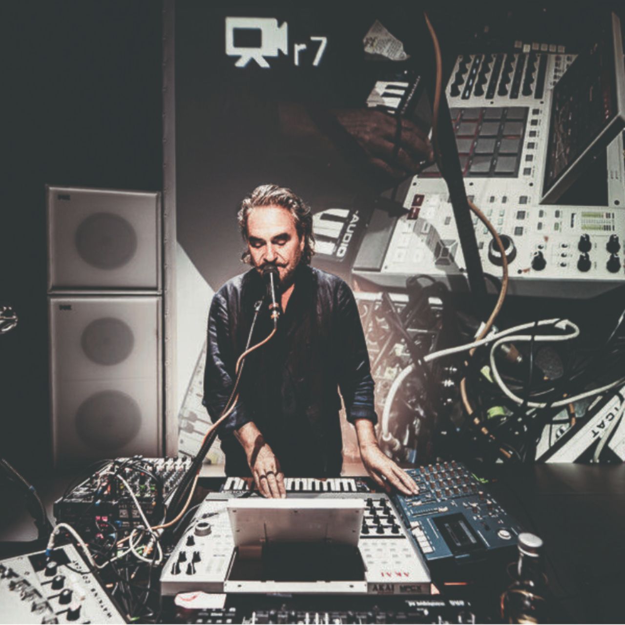 Stephan Eicher @Photo Michael Jungblut .jpg