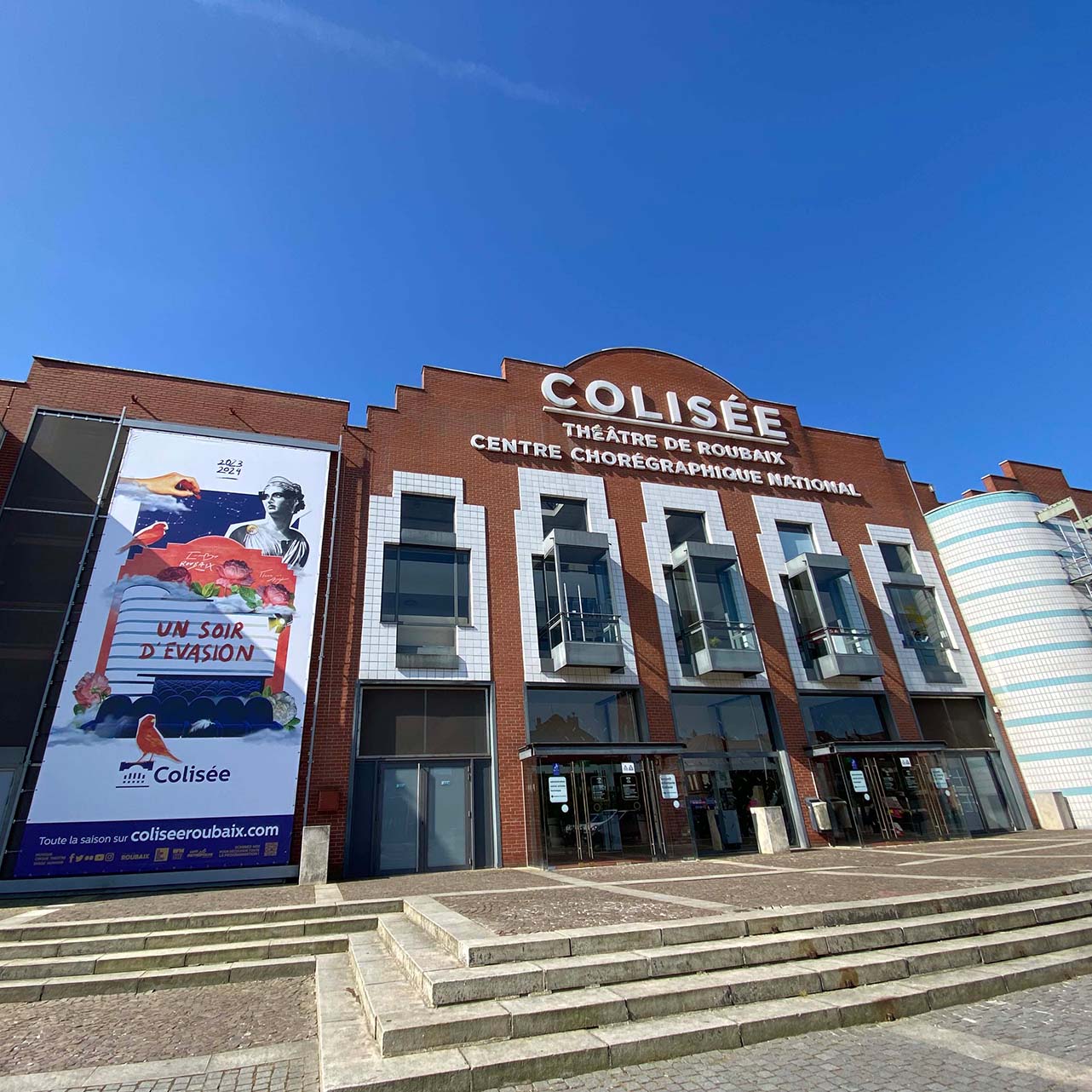 Le Colisée avec Justine Coquidé This is Art.jpg